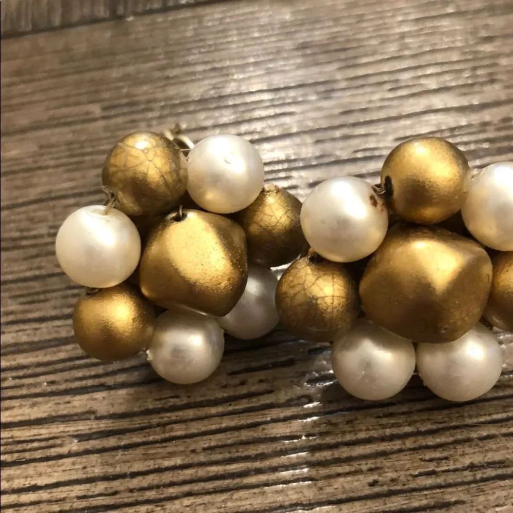 Vintage Pearl & Gold Bead Cluster Clip Earrings - Picture 3 of 12